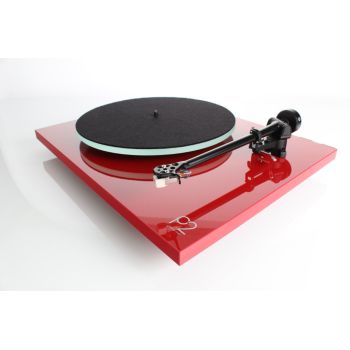 Rega Planar-2 red