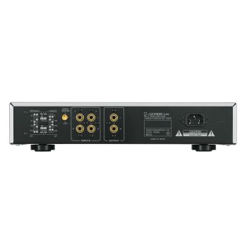 Luxman E-250 rear, connections