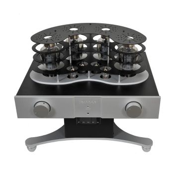 Tsakiridis Devices Reference Amplifier