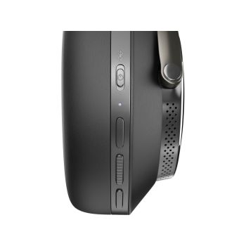 Bowers & Wilkins PX8 black